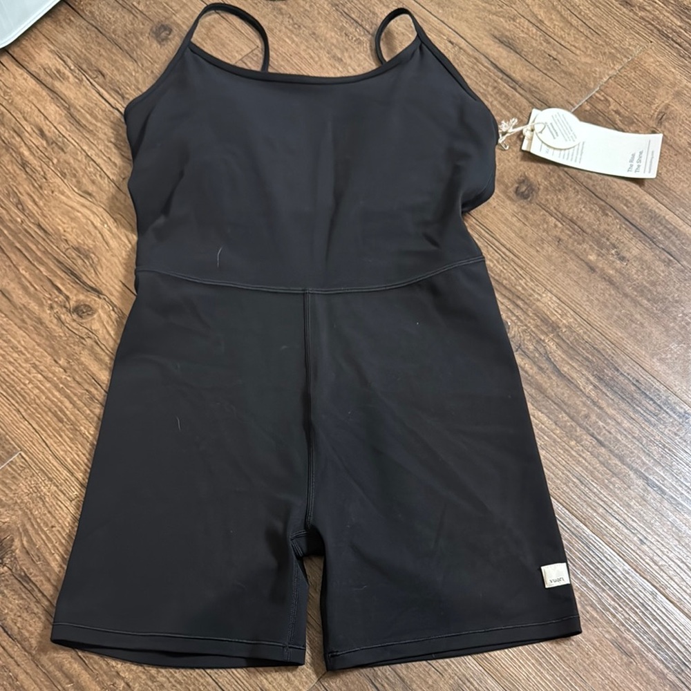 Vuori All the feels onesie NWT